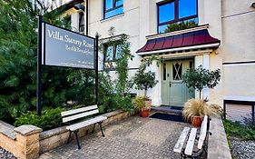 Villa Sunny Rose Bed & Breakfast